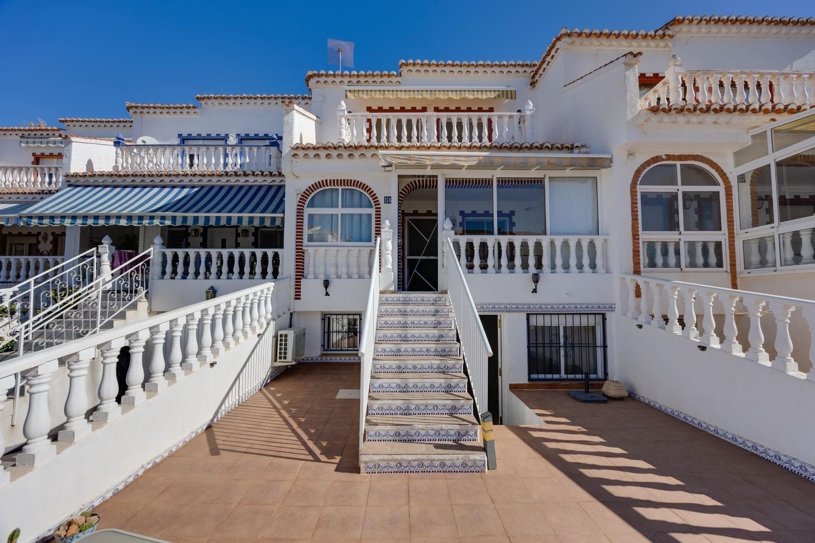 3 bedroom Terraced Villa for sale in El Limonar with pool - € 219,990 (Ref: 10047514)
