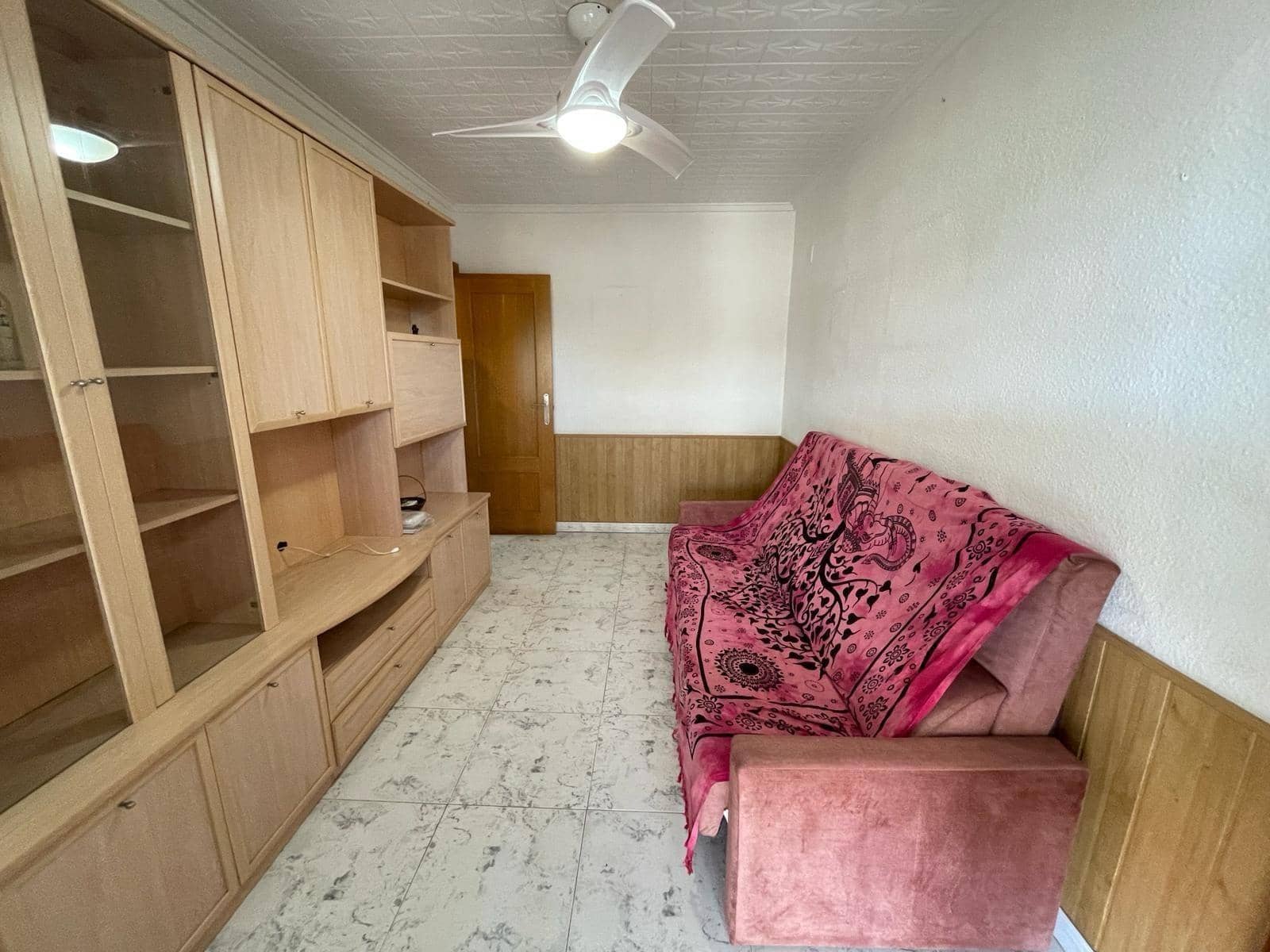 2 slaapkamer Rijtjeshuis te koop in Torrevieja - € 110.000 (Ref: 10047515)