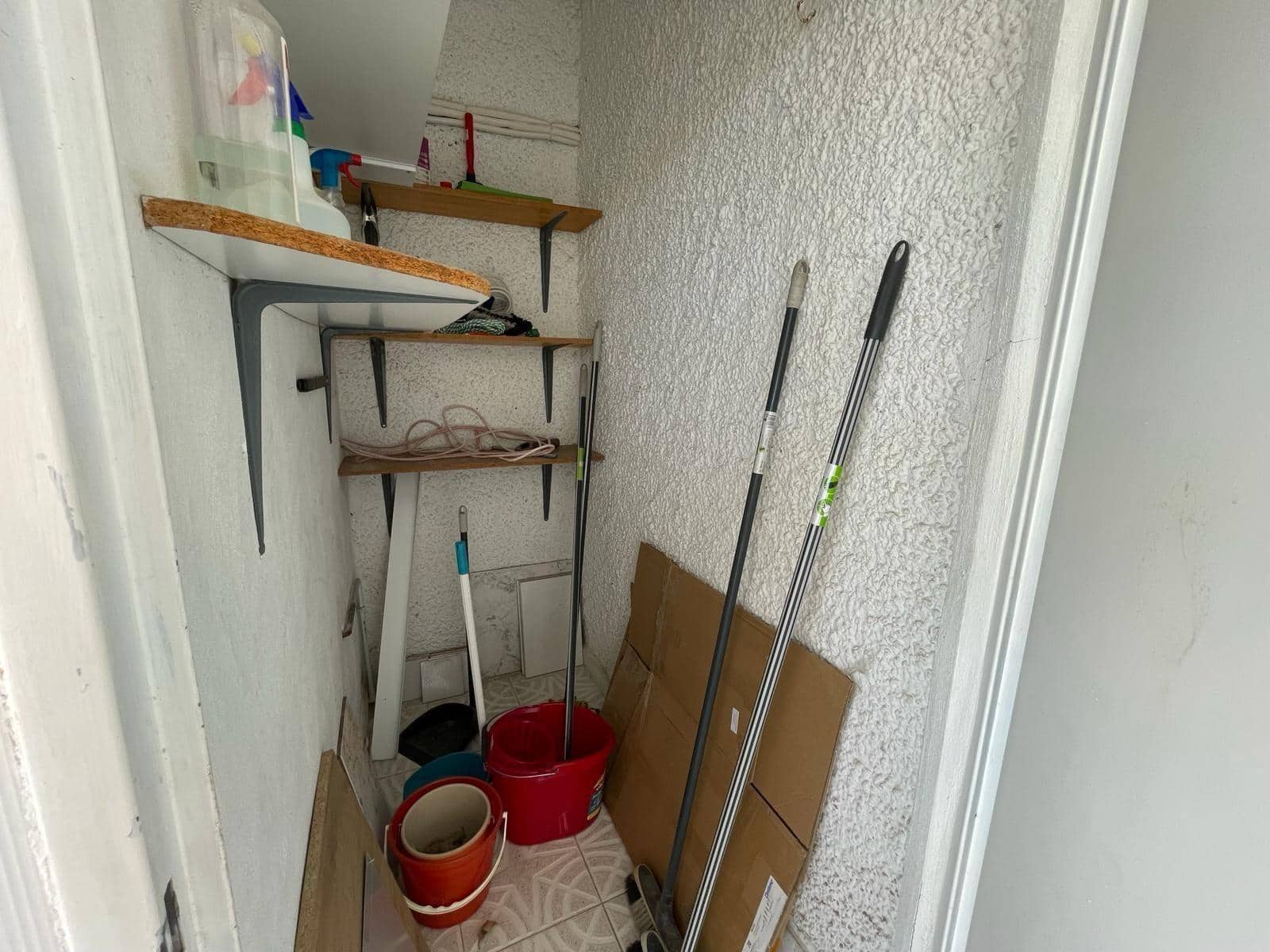2 slaapkamer Rijtjeshuis te koop in Torrevieja - € 110.000 (Ref: 10047515)