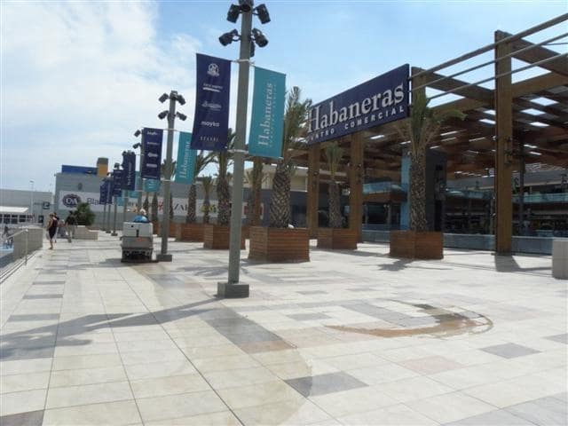 3 quarto Moradia em Banda para venda em Torrevieja com piscina - 249 000 € (Ref: 10055495)