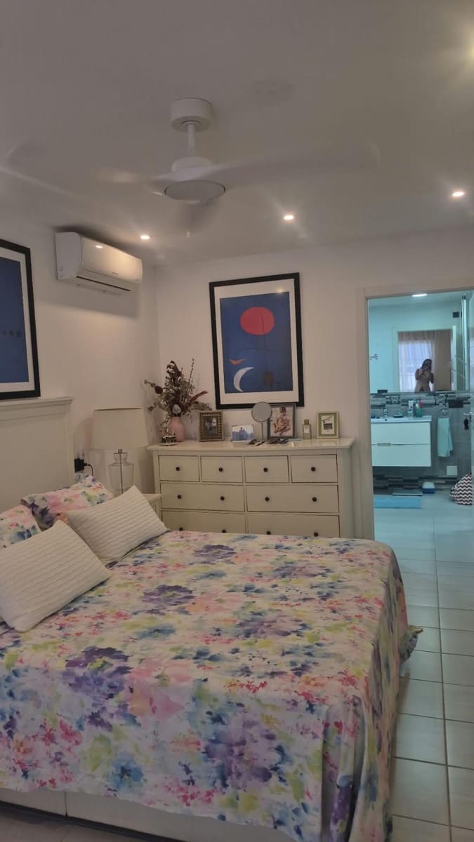 3 quarto Moradia em Banda para venda em Torrevieja com piscina - 249 000 € (Ref: 10055495)