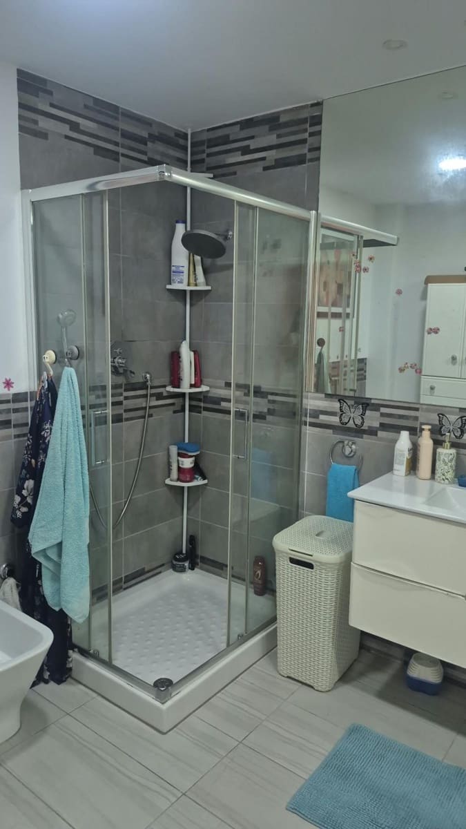 3 quarto Moradia em Banda para venda em Torrevieja com piscina - 249 000 € (Ref: 10055495)