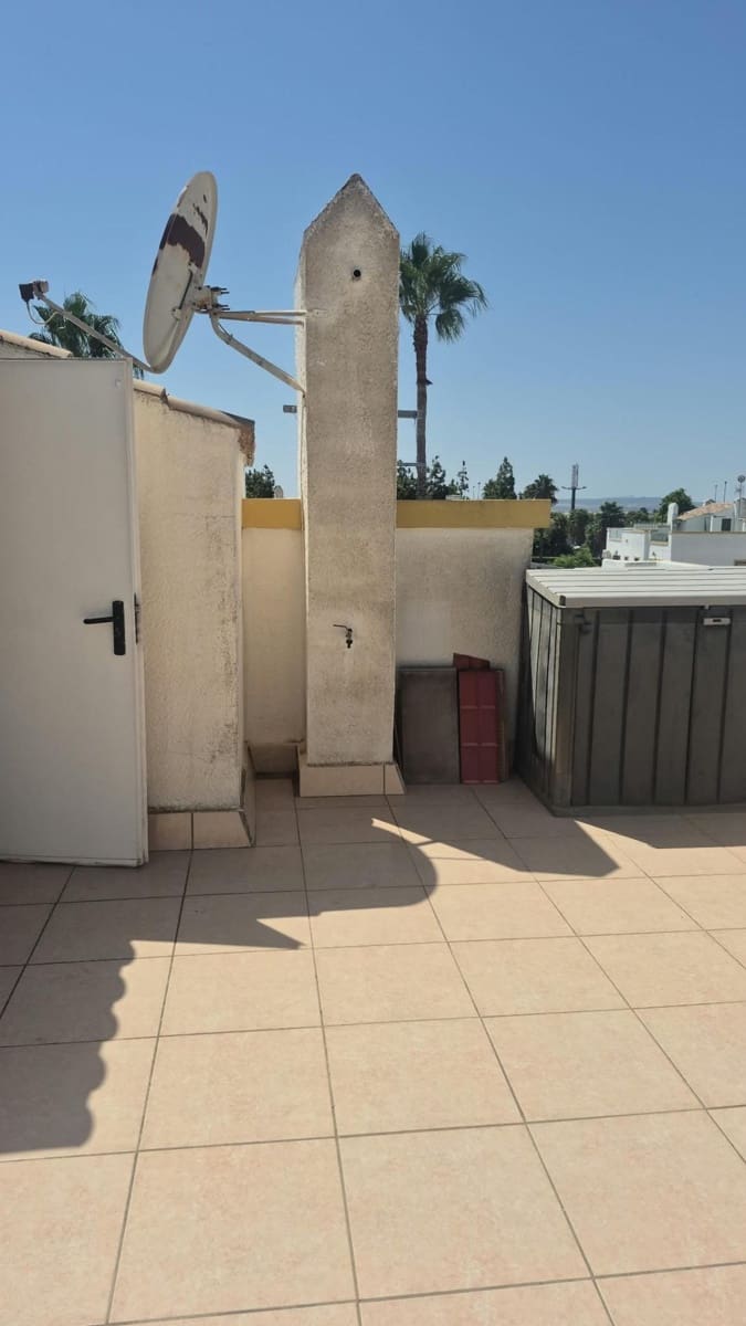 3 quarto Moradia em Banda para venda em Torrevieja com piscina - 249 000 € (Ref: 10055495)