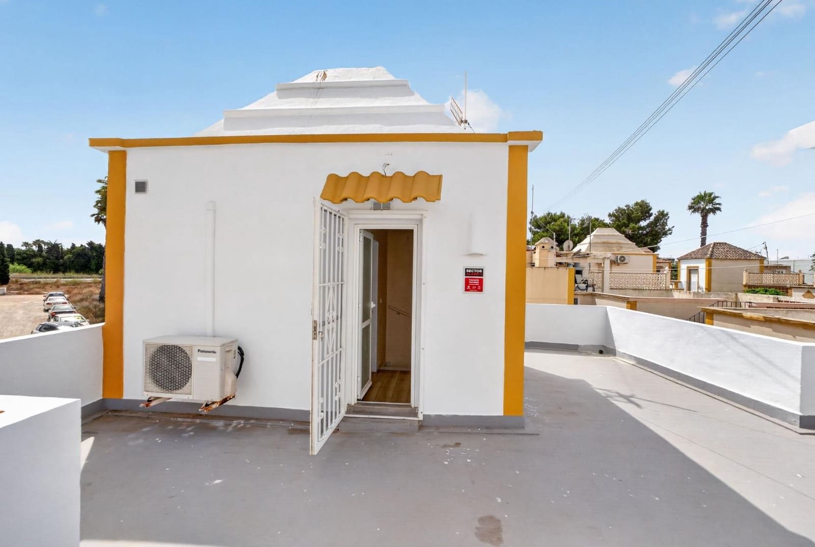 3 soveværelse Bungalow til salg i Torrevieja med swimmingpool - € 199.900 (Ref: 10064613)