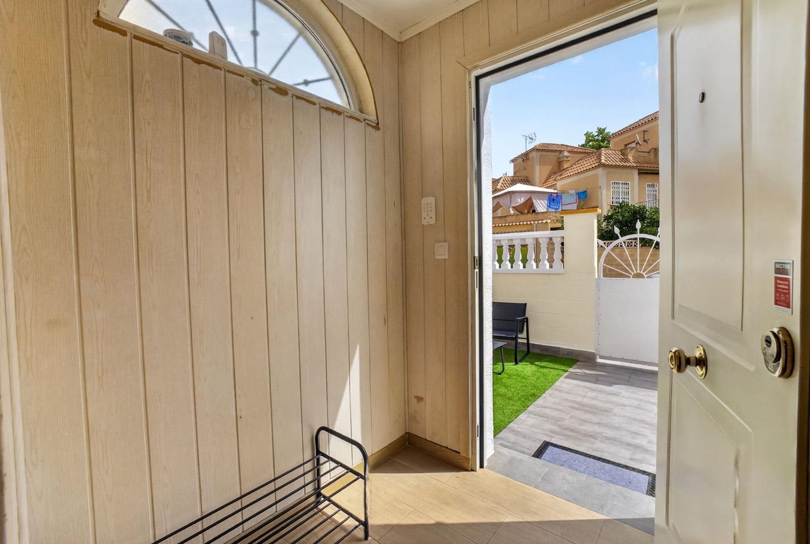 3 soveværelse Bungalow til salg i Torrevieja med swimmingpool - € 199.900 (Ref: 10064613)