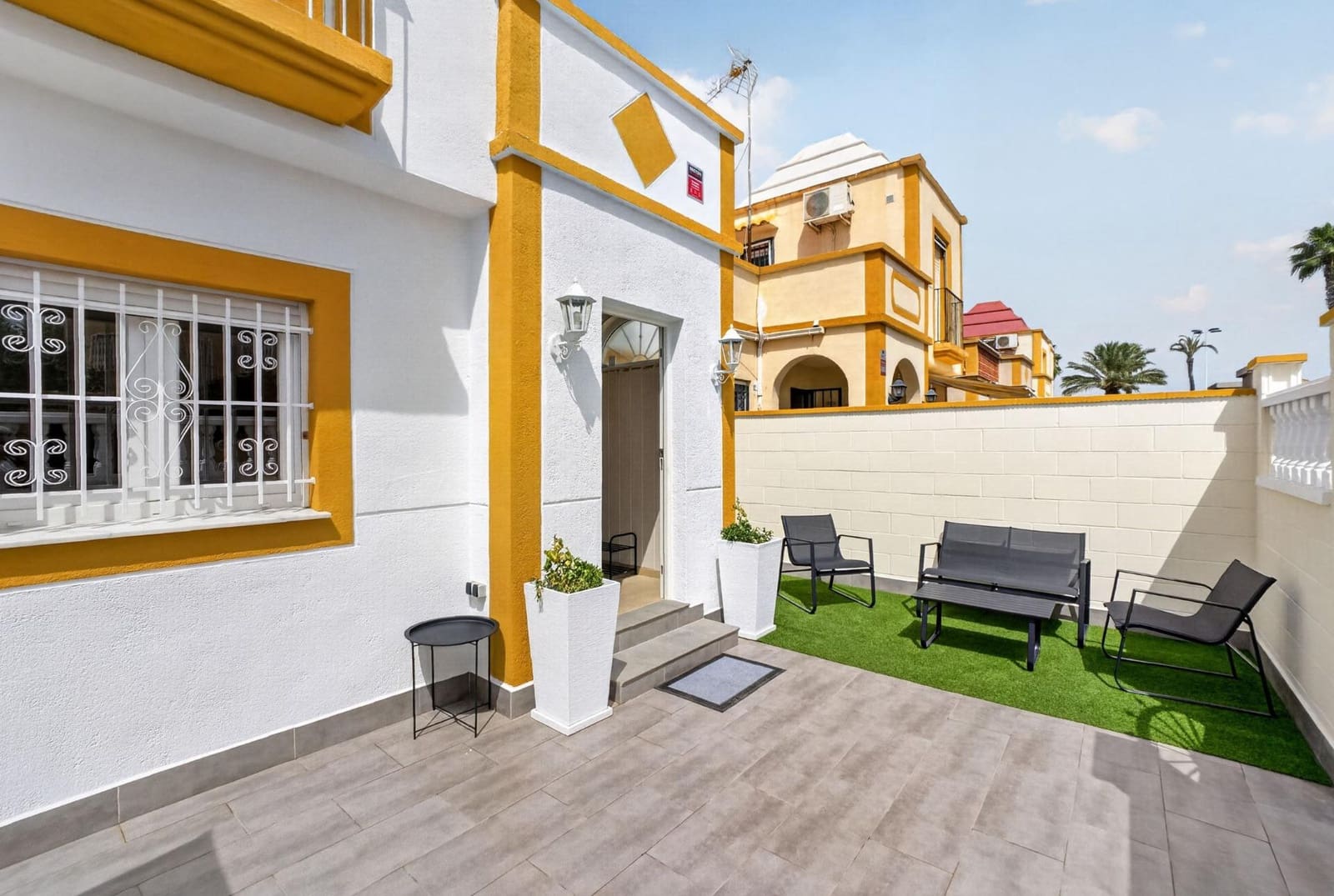 3 soveværelse Bungalow til salg i Torrevieja med swimmingpool - € 199.900 (Ref: 10064613)
