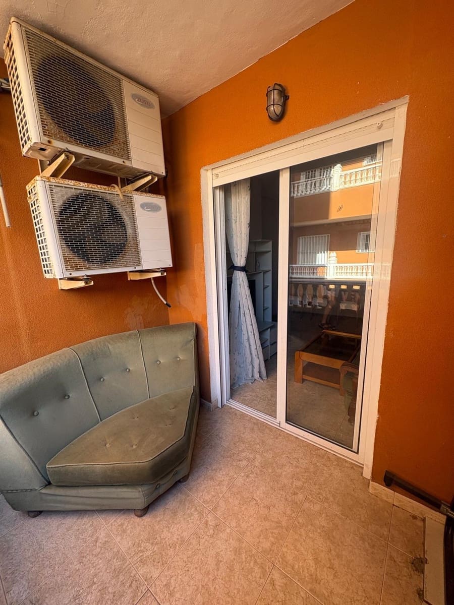 2 soverom Leilighet til salgs i Torrevieja - € 133 000 (Ref: 10076618)
