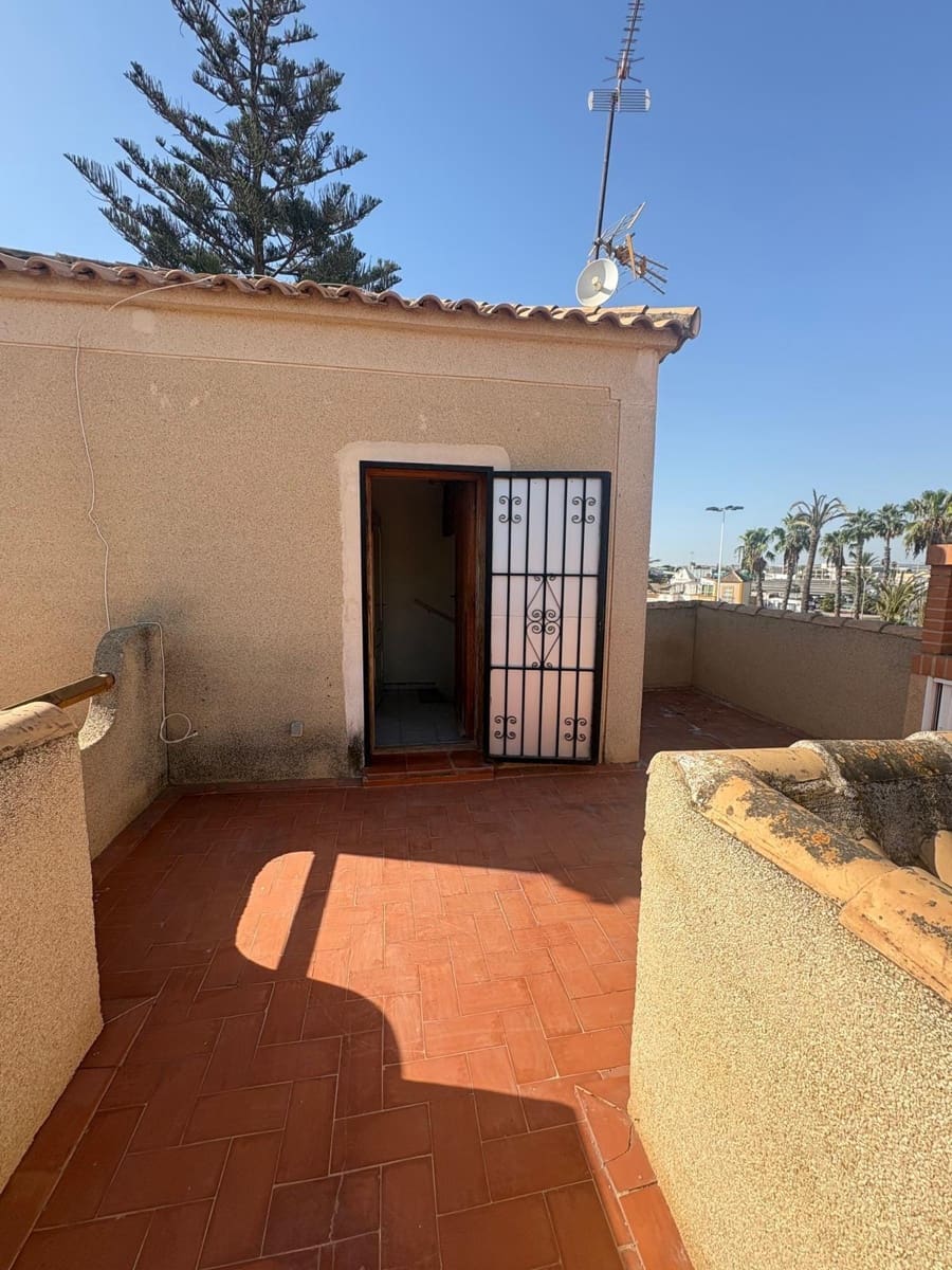 3 slaapkamer Bungalow te koop in Torrevieja met zwembad - € 143.900 (Ref: 10076619)