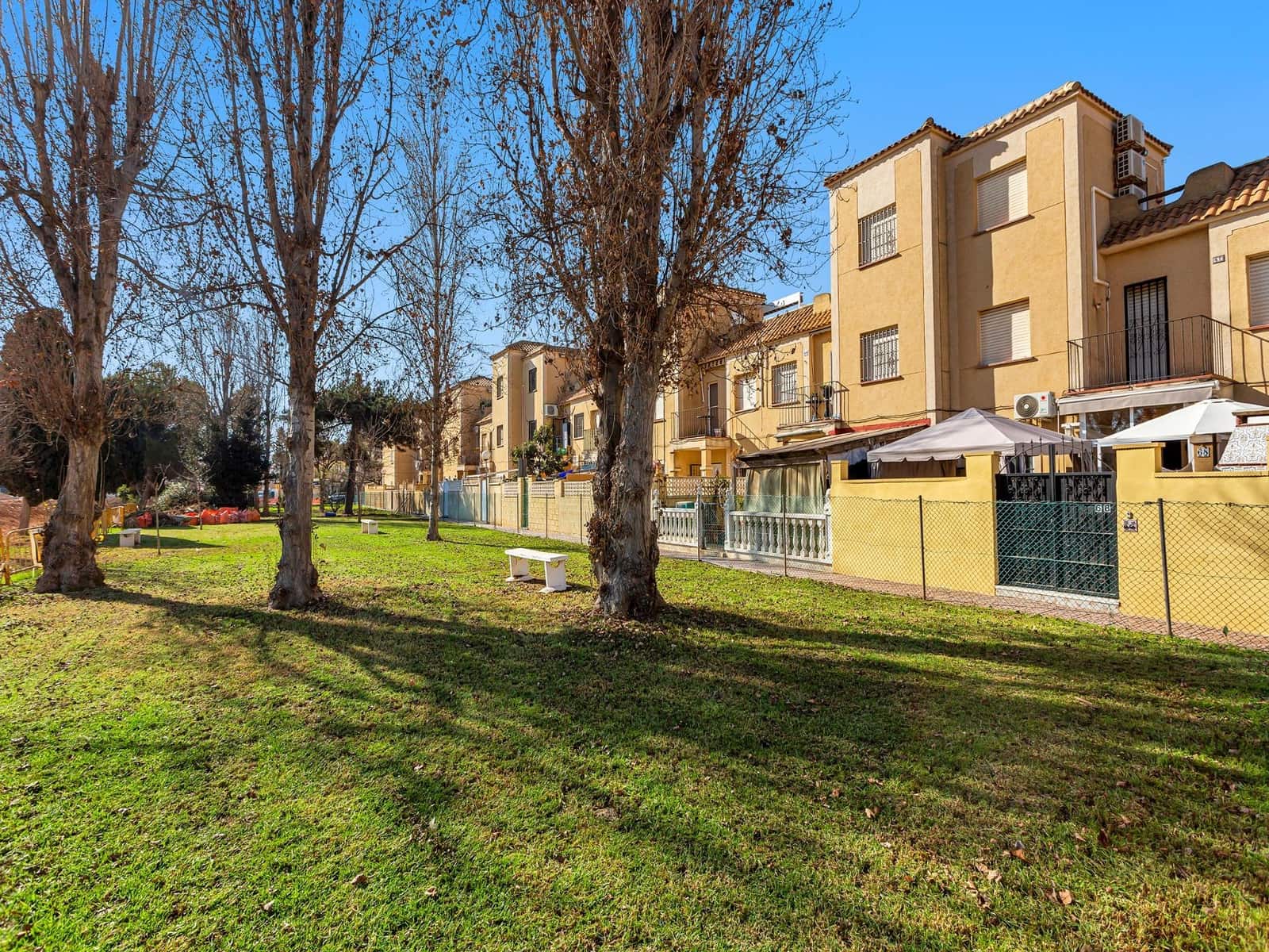 3 slaapkamer Bungalow te koop in Torrevieja met zwembad - € 143.900 (Ref: 10076619)