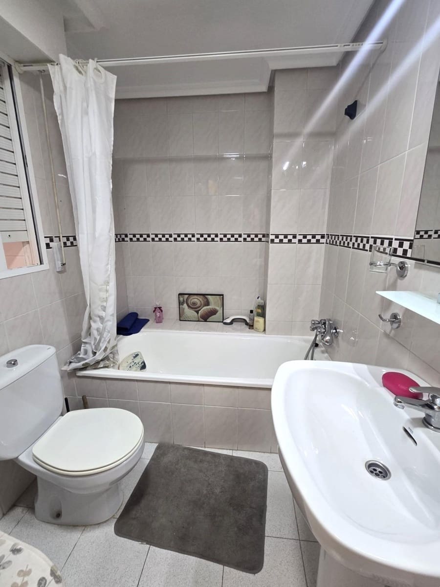 2 Zimmer Apartment zu verkaufen in Torrevieja - 149.000 € (Ref: 10076620)