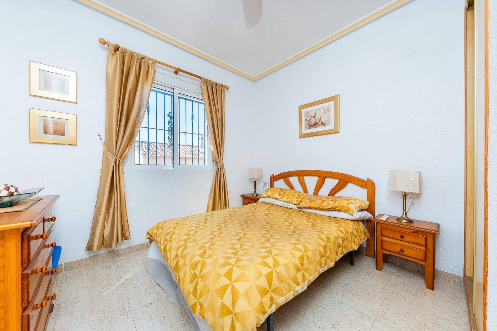 2 sypialnia Bungalow na sprzedaż w Orihuela Costa z basenem - 135 000 € (Ref: 10100397)