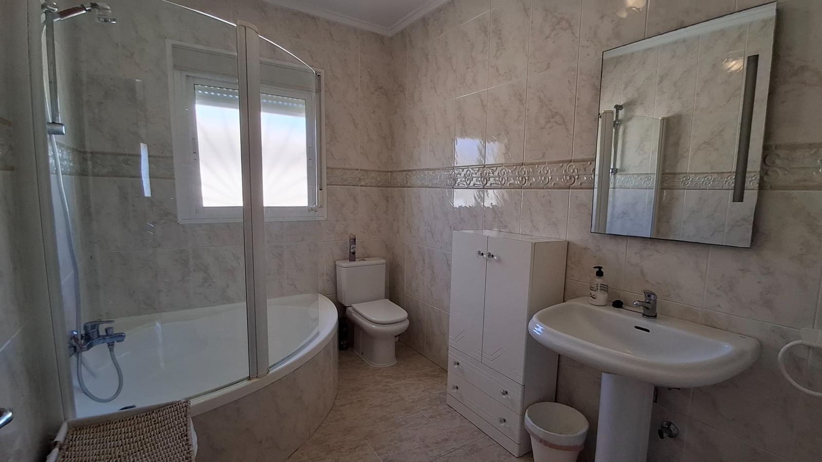 3 bedroom Terraced Villa for sale in La Marquesa with pool - € 245,000 (Ref: 10100398)