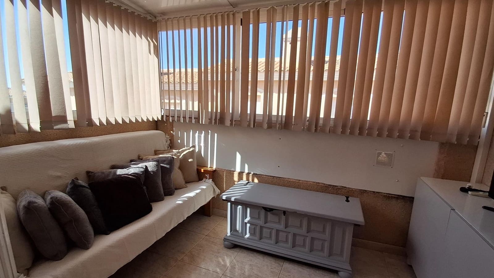 3 bedroom Terraced Villa for sale in La Marquesa with pool - € 245,000 (Ref: 10100398)