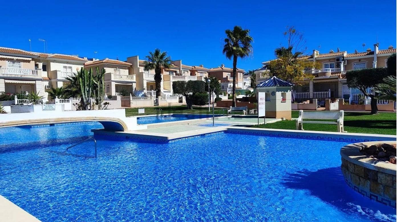 3 bedroom Terraced Villa for sale in La Marquesa with pool - € 245,000 (Ref: 10100398)