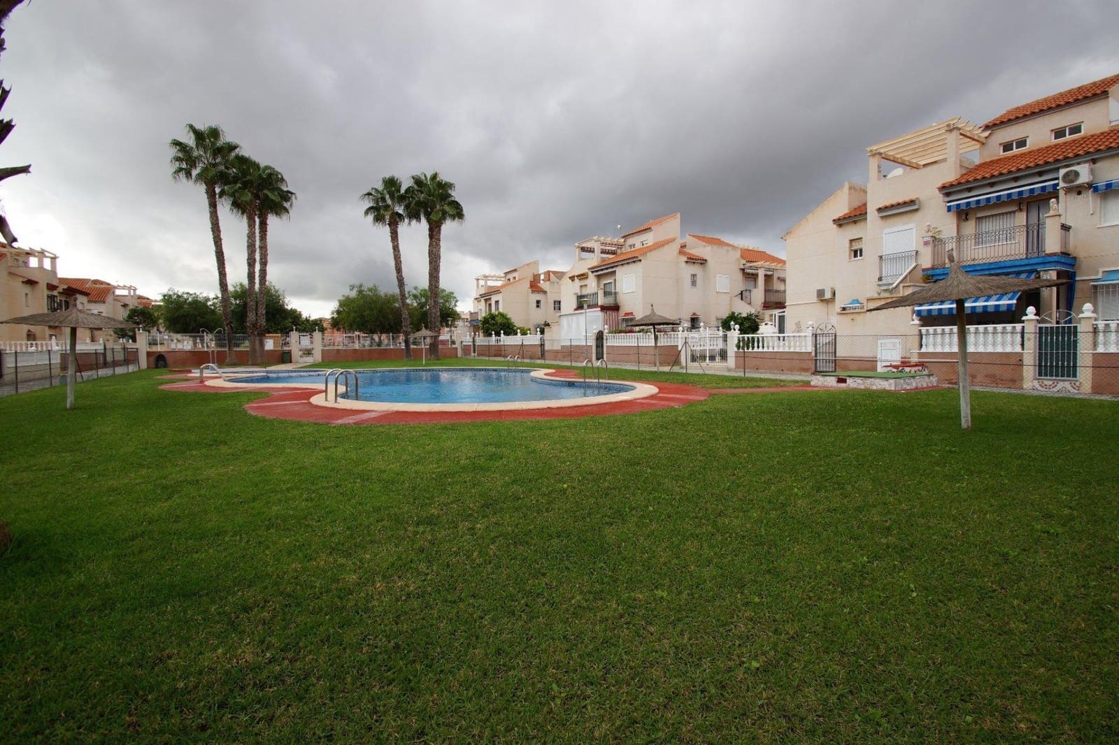 2 camera da letto Bungalow in vendita in Playa Flamenca con piscina - 155.000 € (Rif: 10109653)