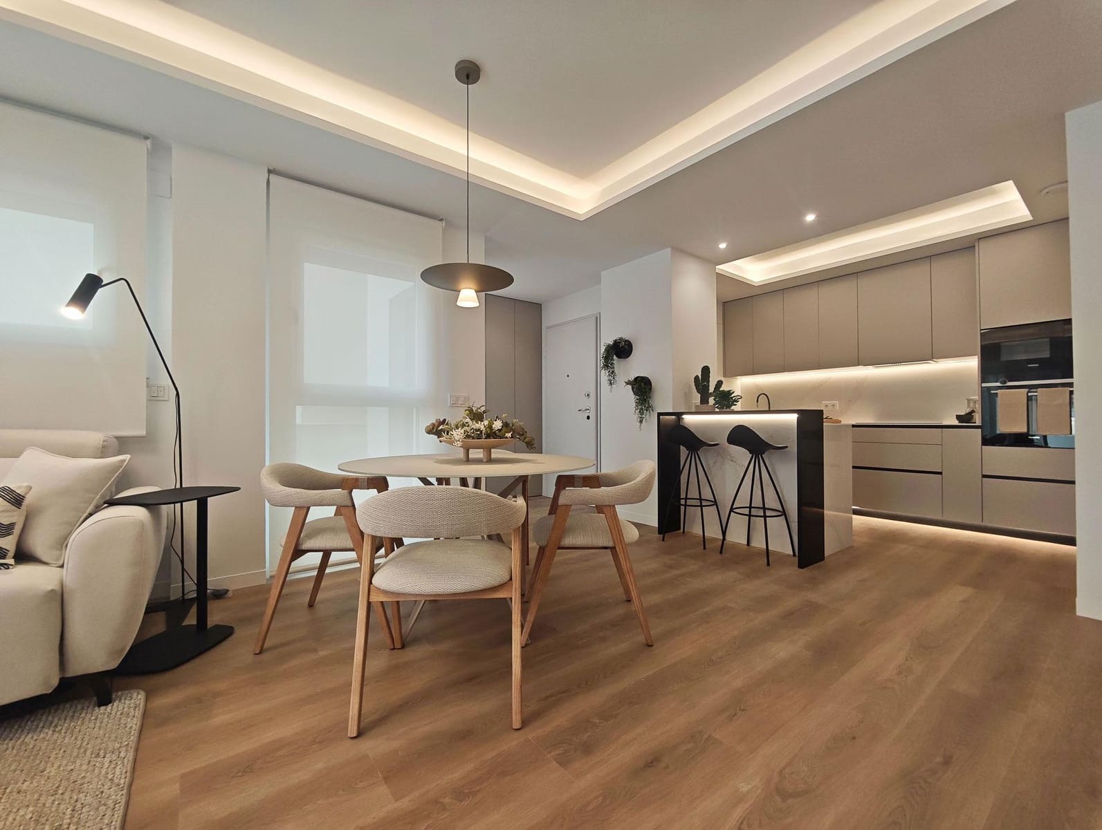 Apartamento de 2 habitaciones en Los Alcázares en venta con piscina garaje - 321.500 € (Ref: 10115821)