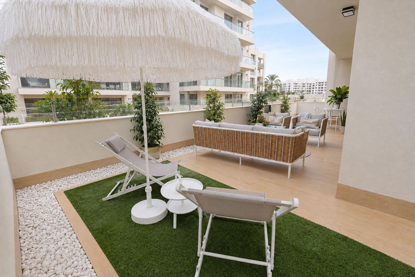 Apartamento de 2 habitaciones en Los Alcázares en venta con piscina garaje - 321.500 € (Ref: 10115821)