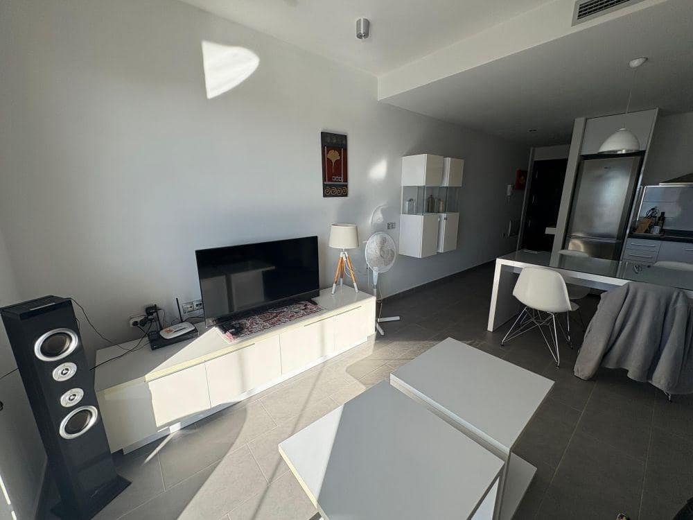 2 quarto Apartamento para venda em Torrevieja com piscina - 339 990 € (Ref: 10129380)