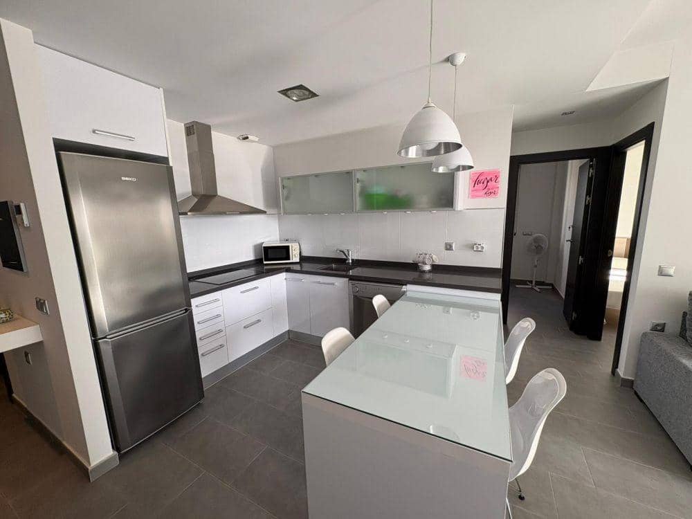 2 quarto Apartamento para venda em Torrevieja com piscina - 339 990 € (Ref: 10129380)