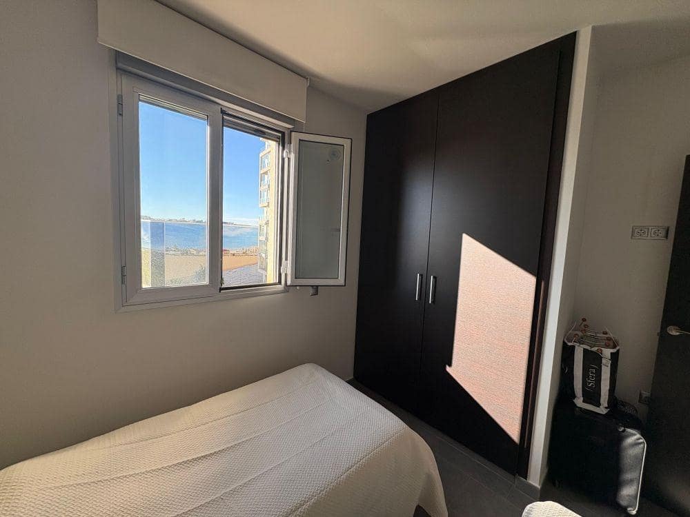 2 quarto Apartamento para venda em Torrevieja com piscina - 339 990 € (Ref: 10129380)