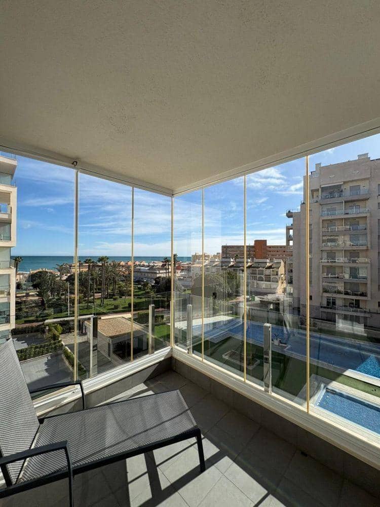 2 quarto Apartamento para venda em Torrevieja com piscina - 339 990 € (Ref: 10129380)