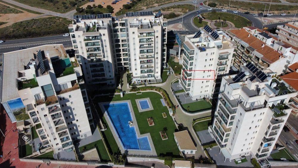2 quarto Apartamento para venda em Torrevieja com piscina - 339 990 € (Ref: 10129380)