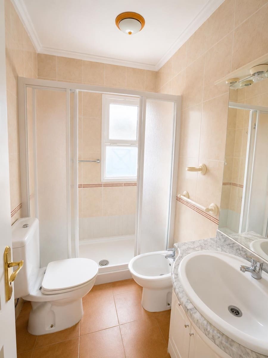 4 camera da letto Bungalow in vendita in Torrevieja con piscina - 235.000 € (Rif: 10136011)