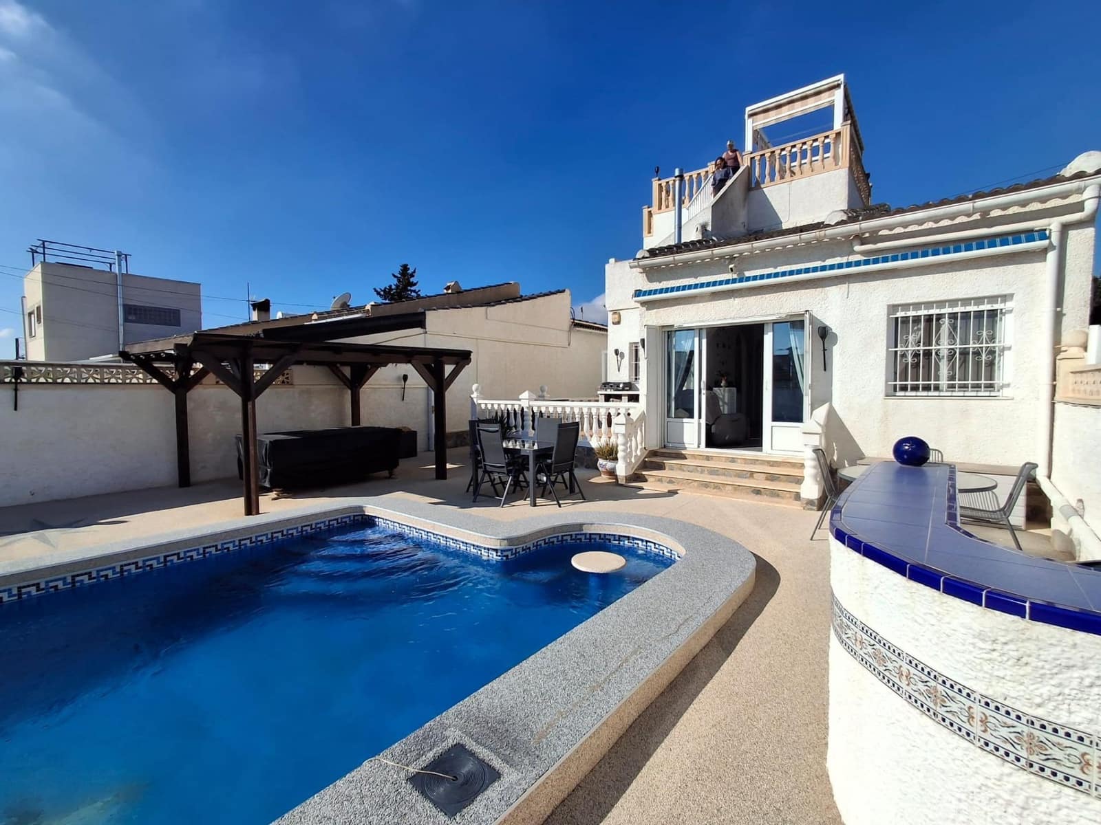 2 soveværelse Villa til salg i San Luis med swimmingpool garage - € 269.000 (Ref: 10155445)