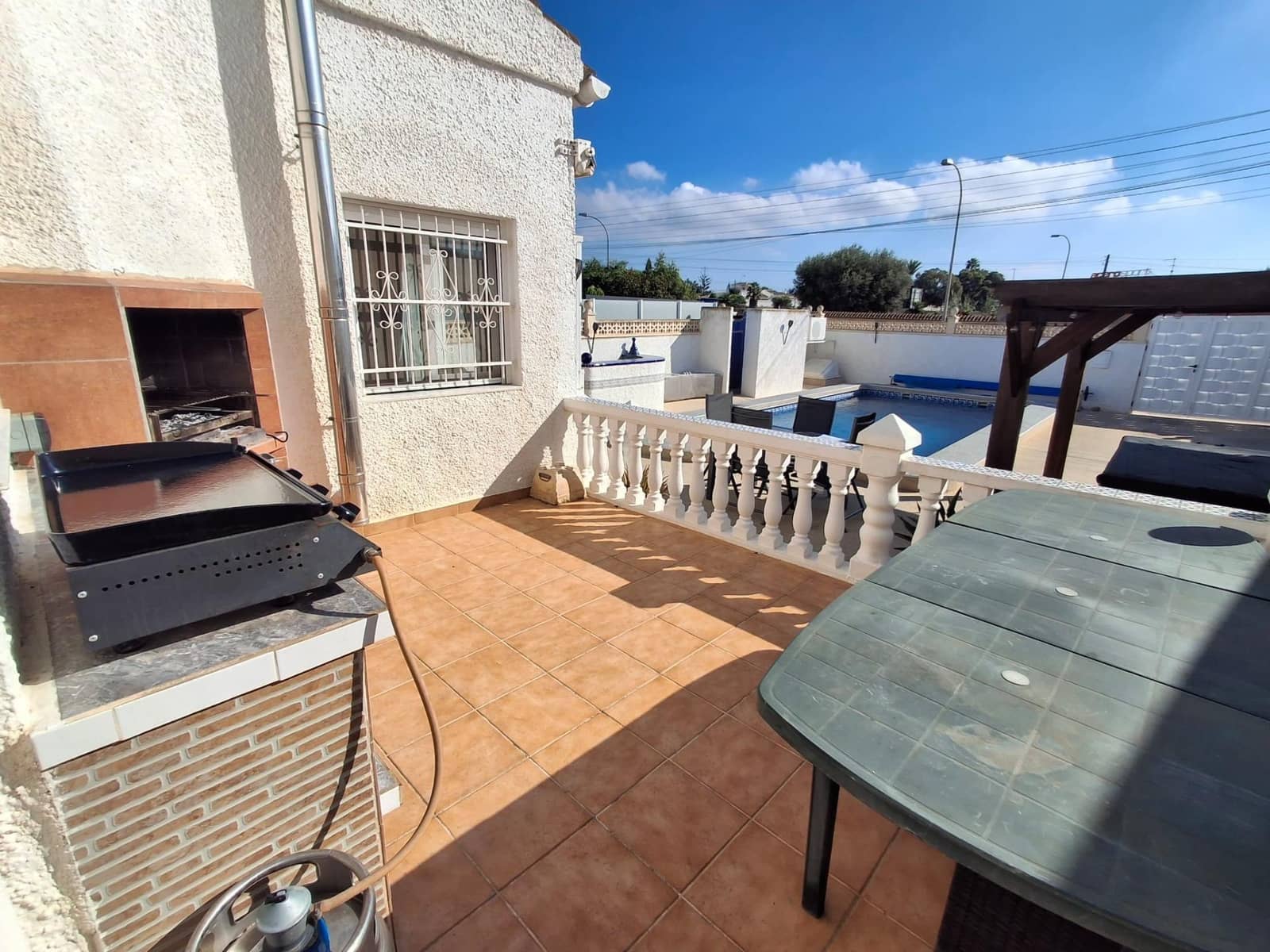2 soveværelse Villa til salg i San Luis med swimmingpool garage - € 269.000 (Ref: 10155445)