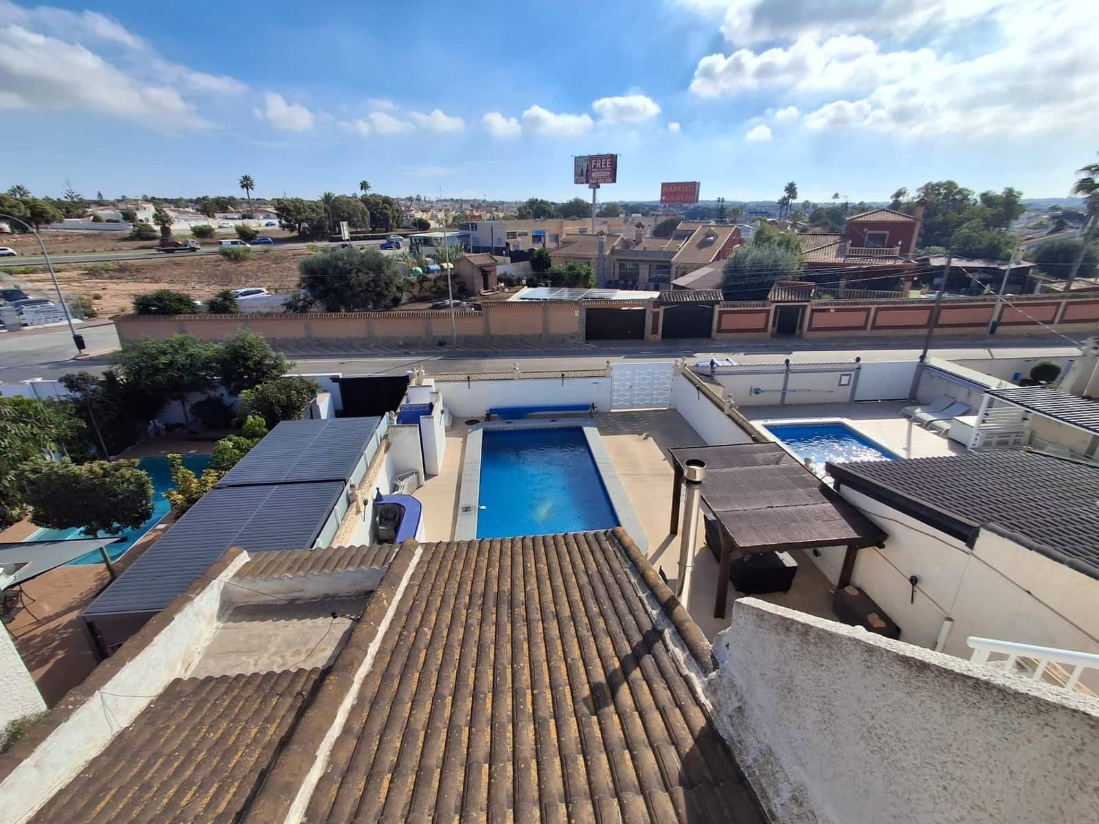 2 soveværelse Villa til salg i San Luis med swimmingpool garage - € 269.000 (Ref: 10155445)