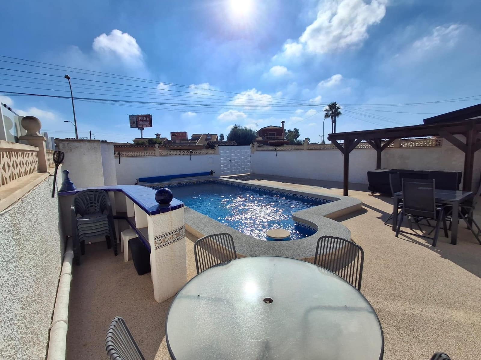 2 soveværelse Villa til salg i San Luis med swimmingpool garage - € 269.000 (Ref: 10155445)