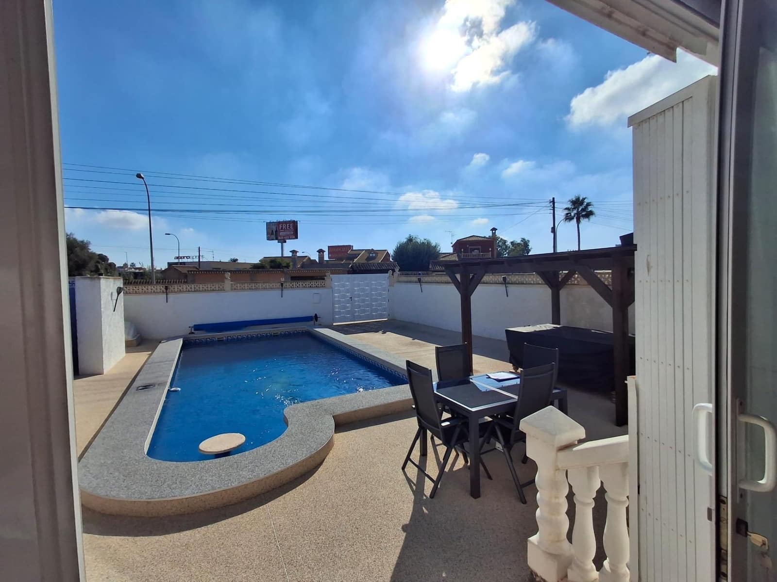 2 soveværelse Villa til salg i San Luis med swimmingpool garage - € 269.000 (Ref: 10155445)