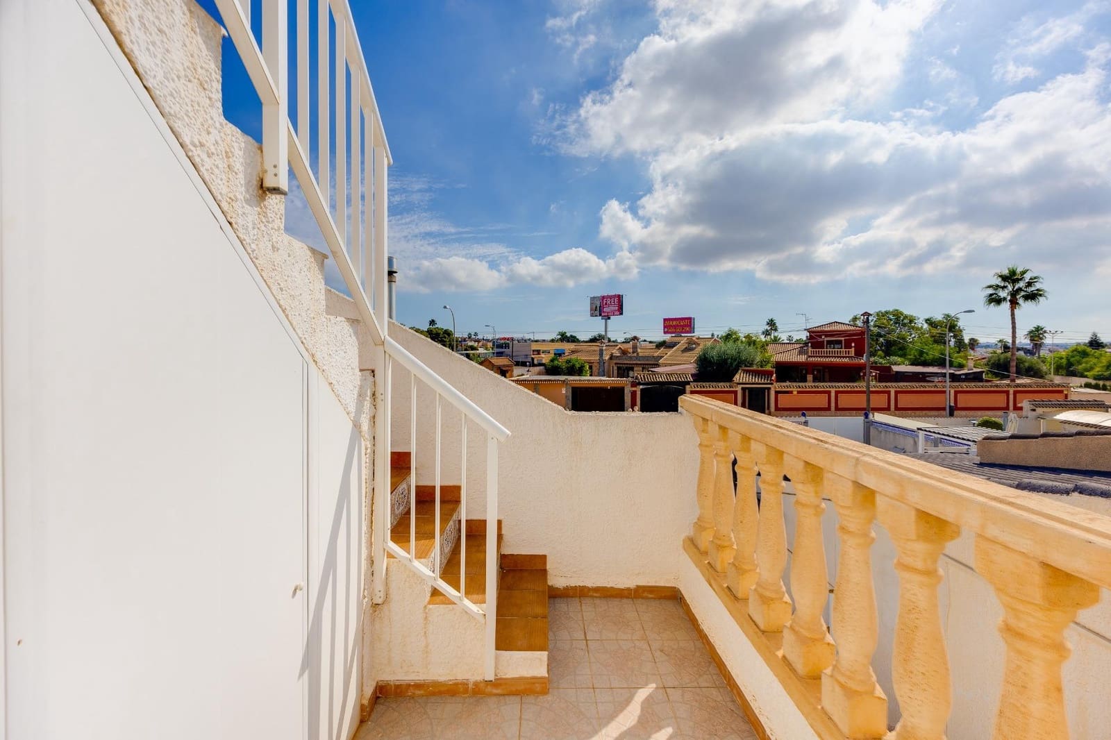2 bedroom Villa for sale in San Luis with pool garage - € 269,000 (Ref: 10155445)