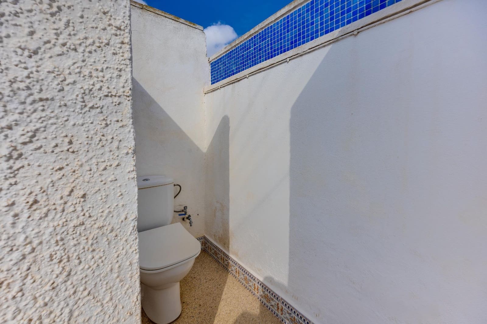 2 bedroom Villa for sale in San Luis with pool garage - € 269,000 (Ref: 10155445)