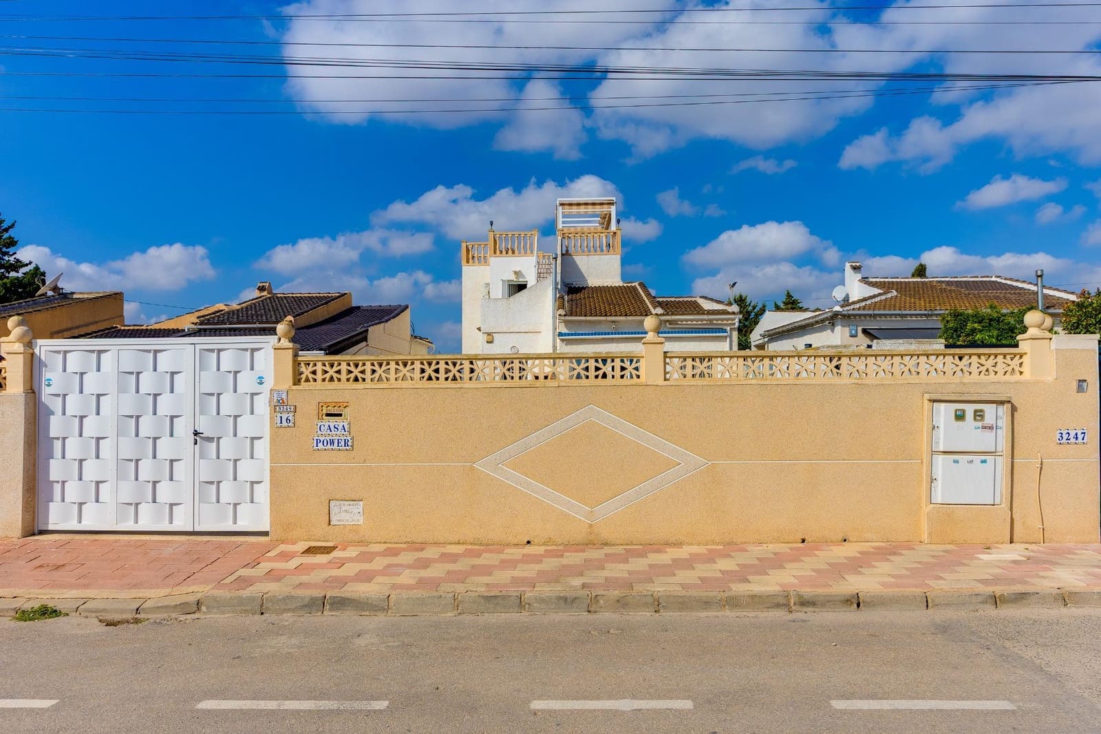 2 bedroom Villa for sale in San Luis with pool garage - € 269,000 (Ref: 10155445)