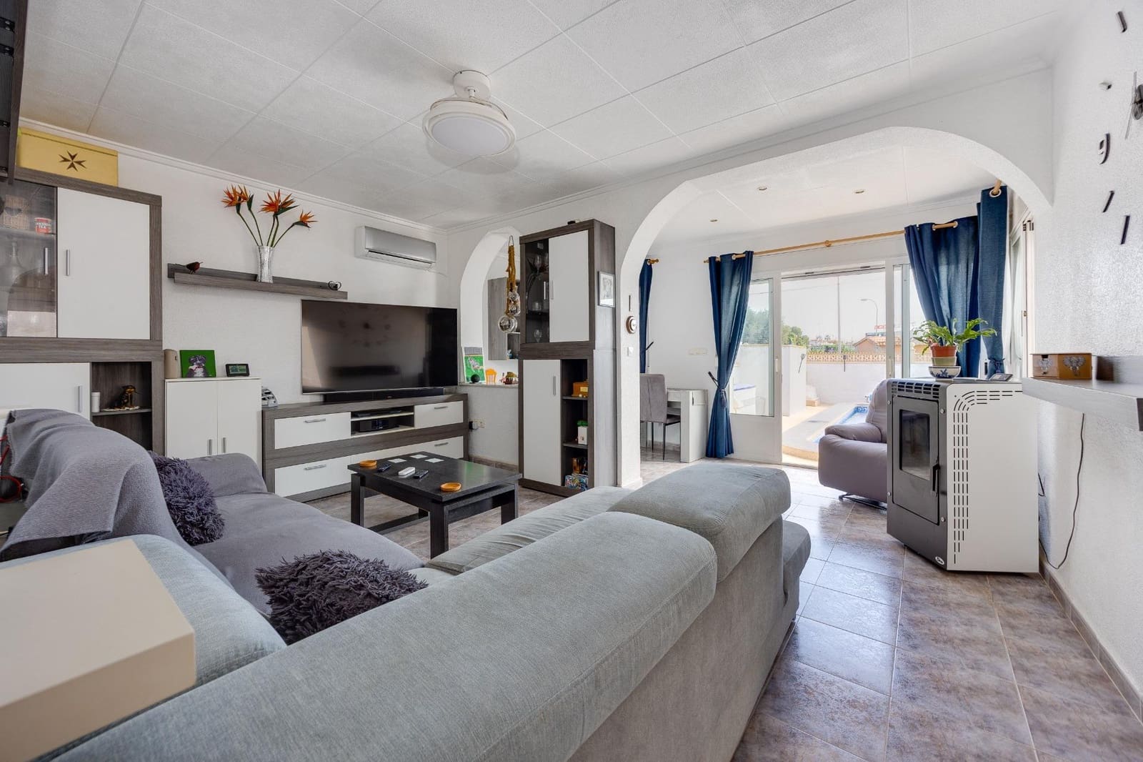 2 bedroom Villa for sale in San Luis with pool garage - € 269,000 (Ref: 10155445)