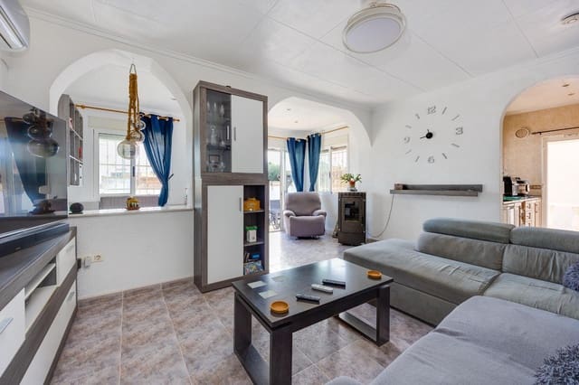 2 quarto Moradia para venda em San Luis, Torrevieja com piscina garagem - 269 000 € (Ref: 10155445)