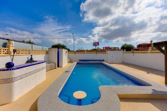 2 quarto Moradia para venda em San Luis, Torrevieja com piscina garagem - 269 000 € (Ref: 10155445)