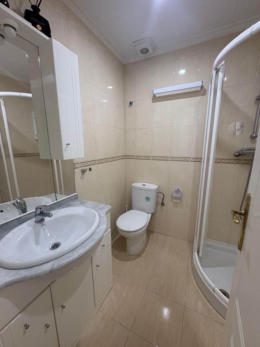 3 quarto Moradia em Banda para venda em Torrevieja - 199 000 € (Ref: 10168677)