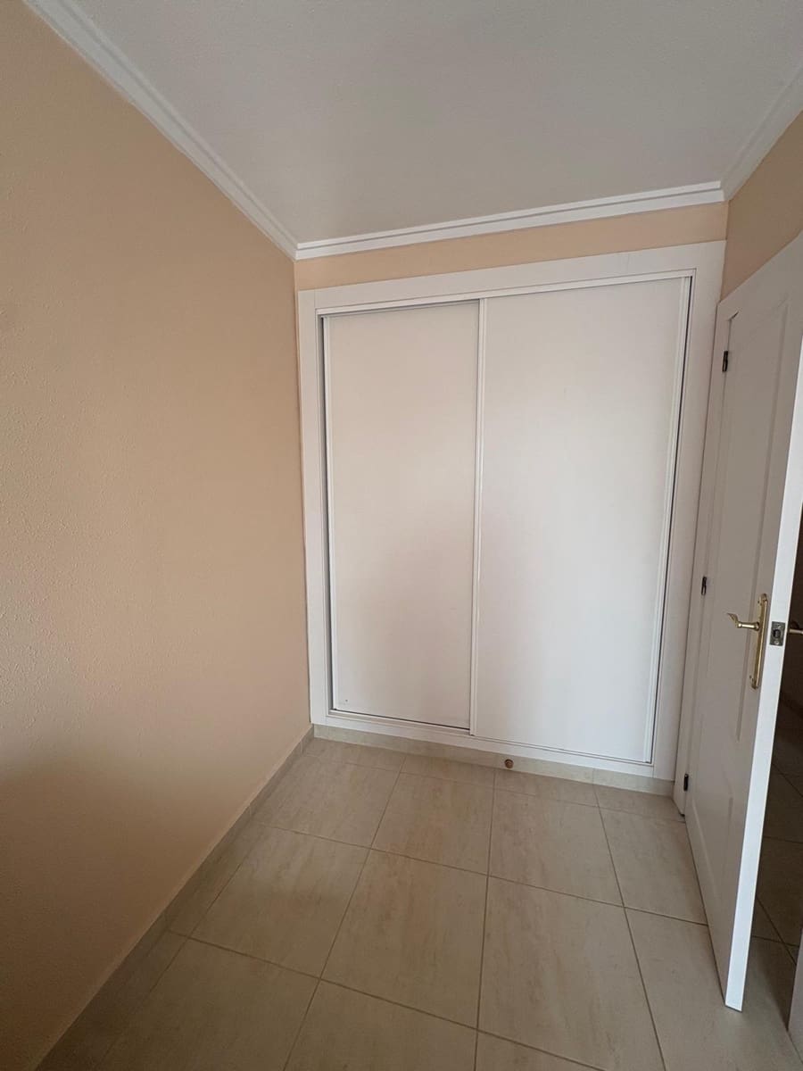 3 quarto Moradia em Banda para venda em Torrevieja - 199 000 € (Ref: 10168677)