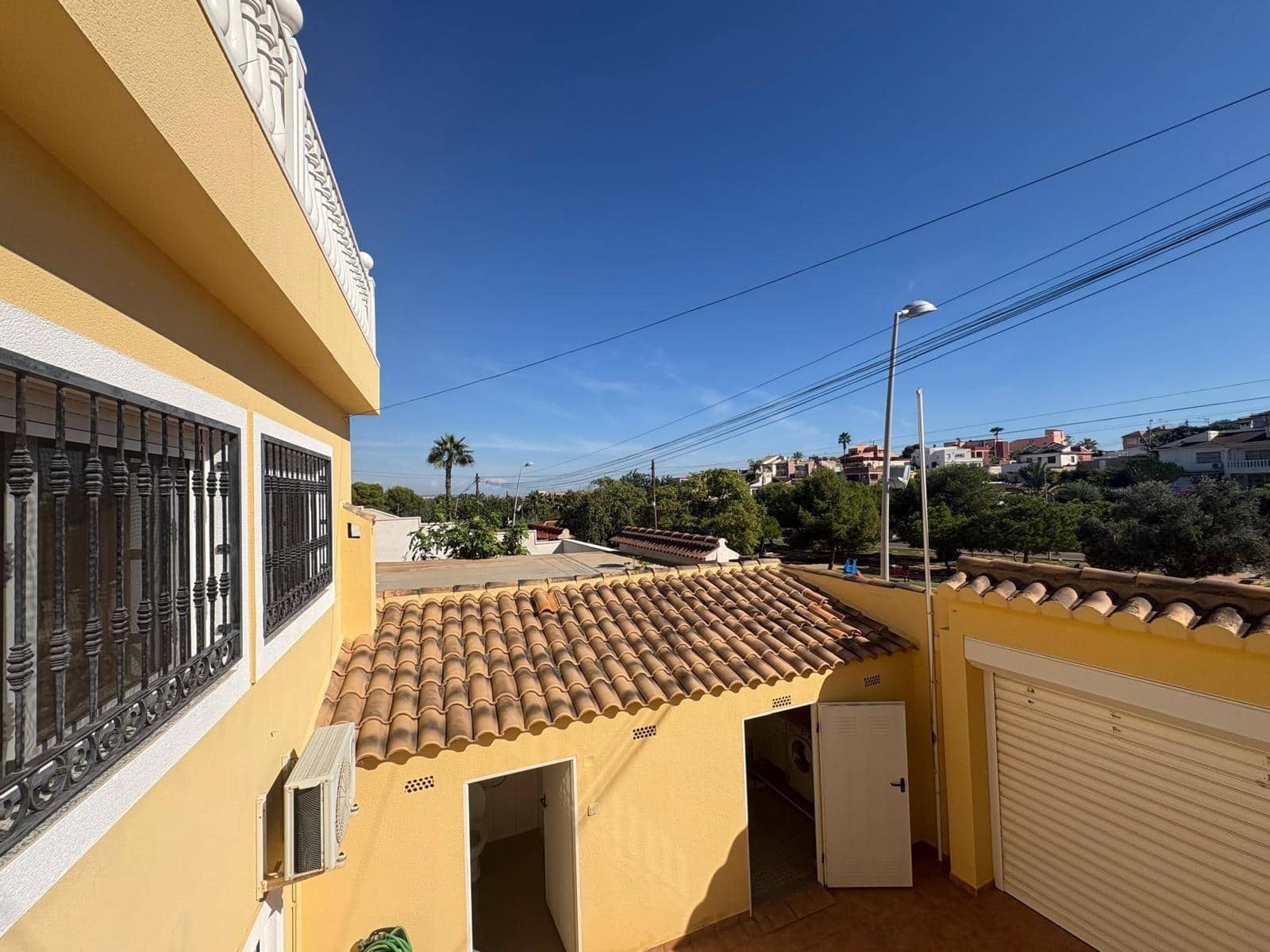 4 bedroom Villa for sale in Los Balcones with pool - € 415,000 (Ref: 10173864)