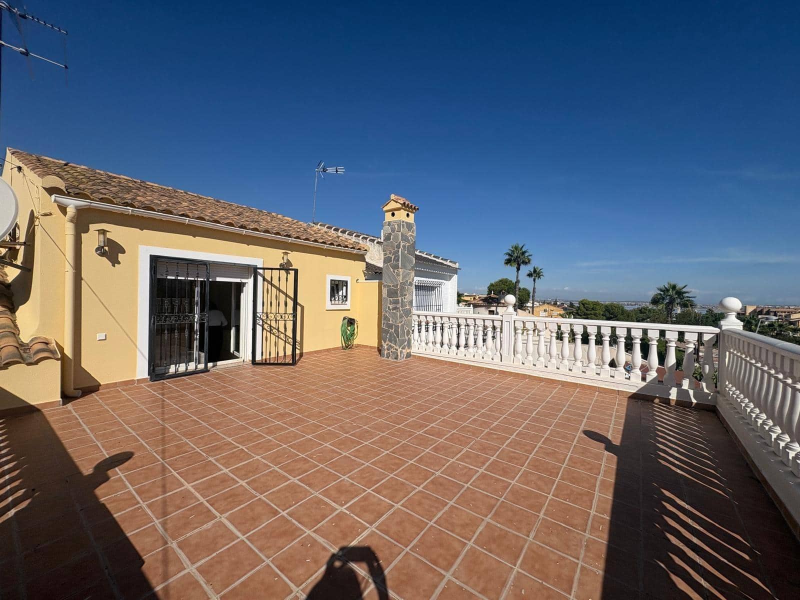 4 bedroom Villa for sale in Los Balcones with pool - € 415,000 (Ref: 10173864)