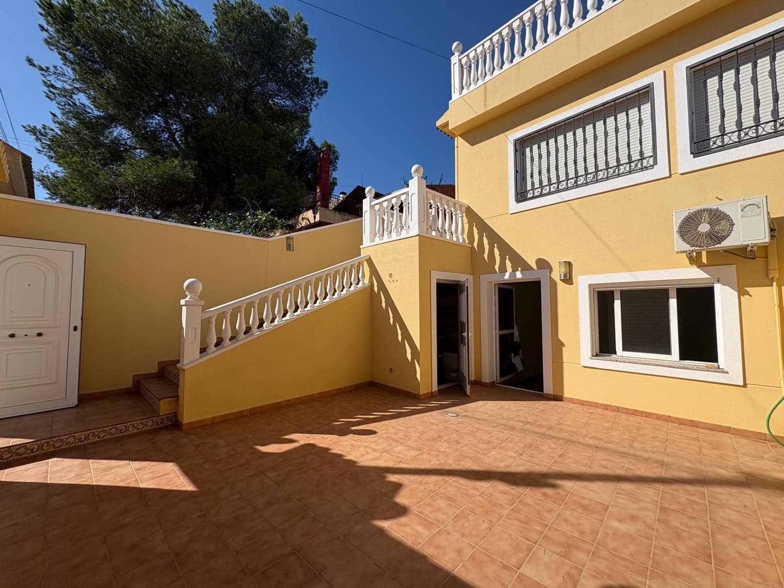 4 bedroom Villa for sale in Los Balcones with pool - € 415,000 (Ref: 10173864)