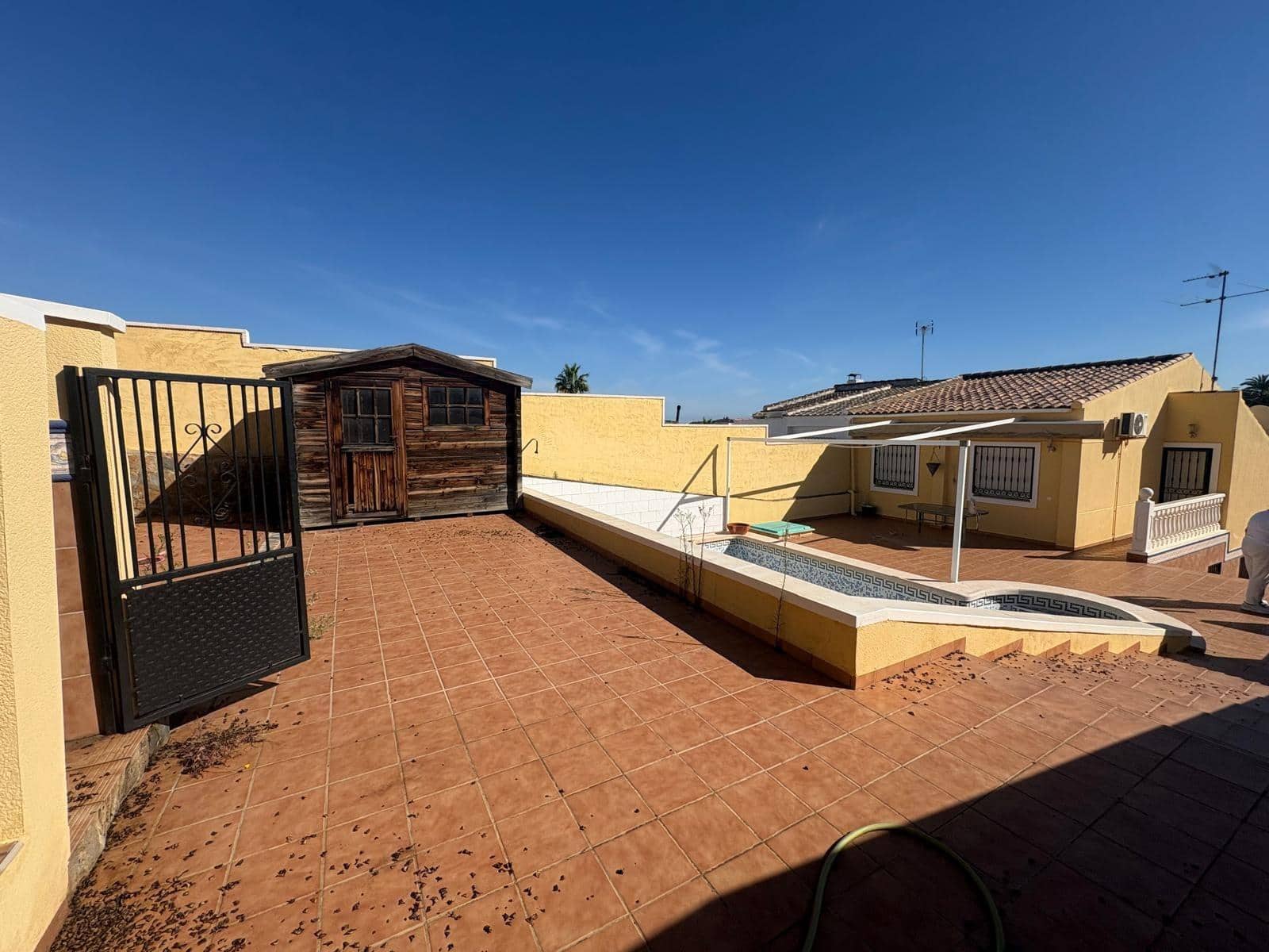 4 bedroom Villa for sale in Los Balcones with pool - € 415,000 (Ref: 10173864)