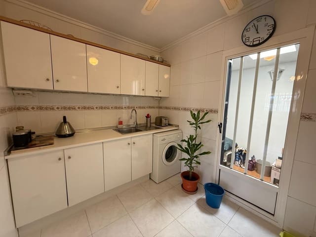 2 quarto Bungalow para venda em Torrevieja com piscina - 139 900 € (Ref: 10173868)