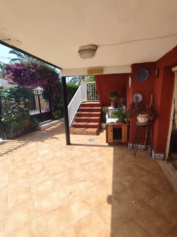 5 soverom Villa til salgs i Punta Prima, Orihuela med svømmebasseng garasje - € 339 000 (Ref: 7652097)