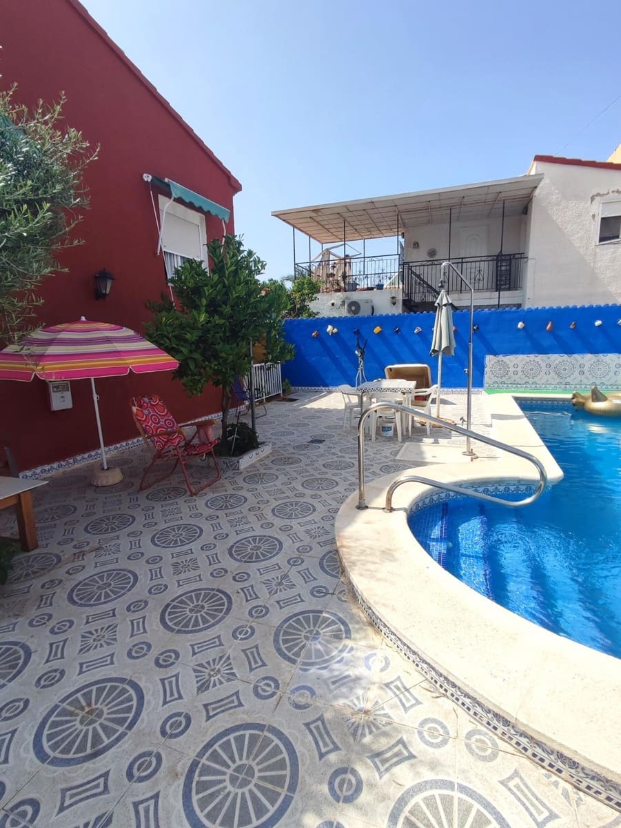 5 bedroom Villa for sale in Orihuela Costa with pool garage - € 339,000 (Ref: 7652097)