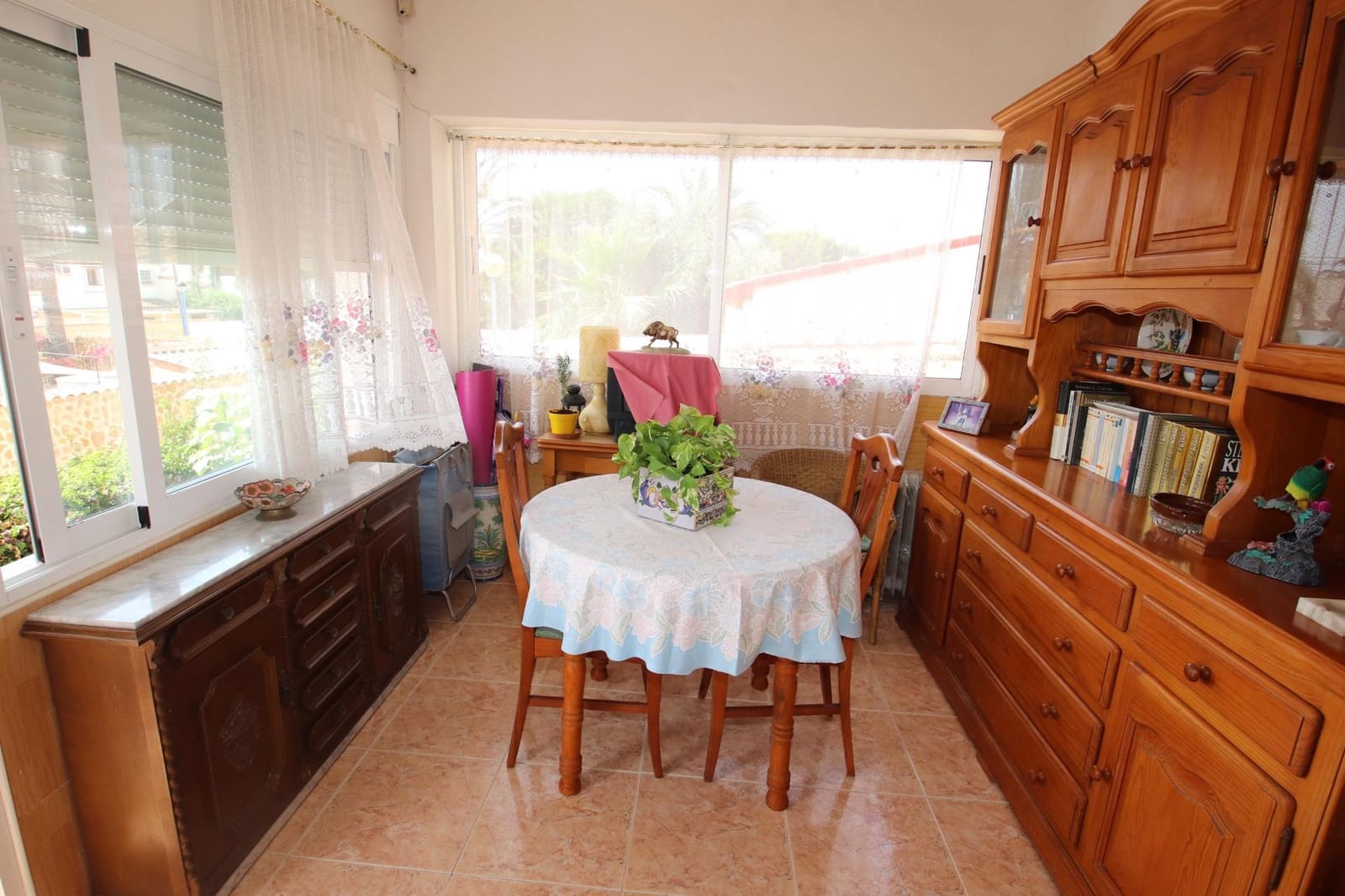 5 bedroom Villa for sale in Orihuela Costa with pool garage - € 339,000 (Ref: 7652097)
