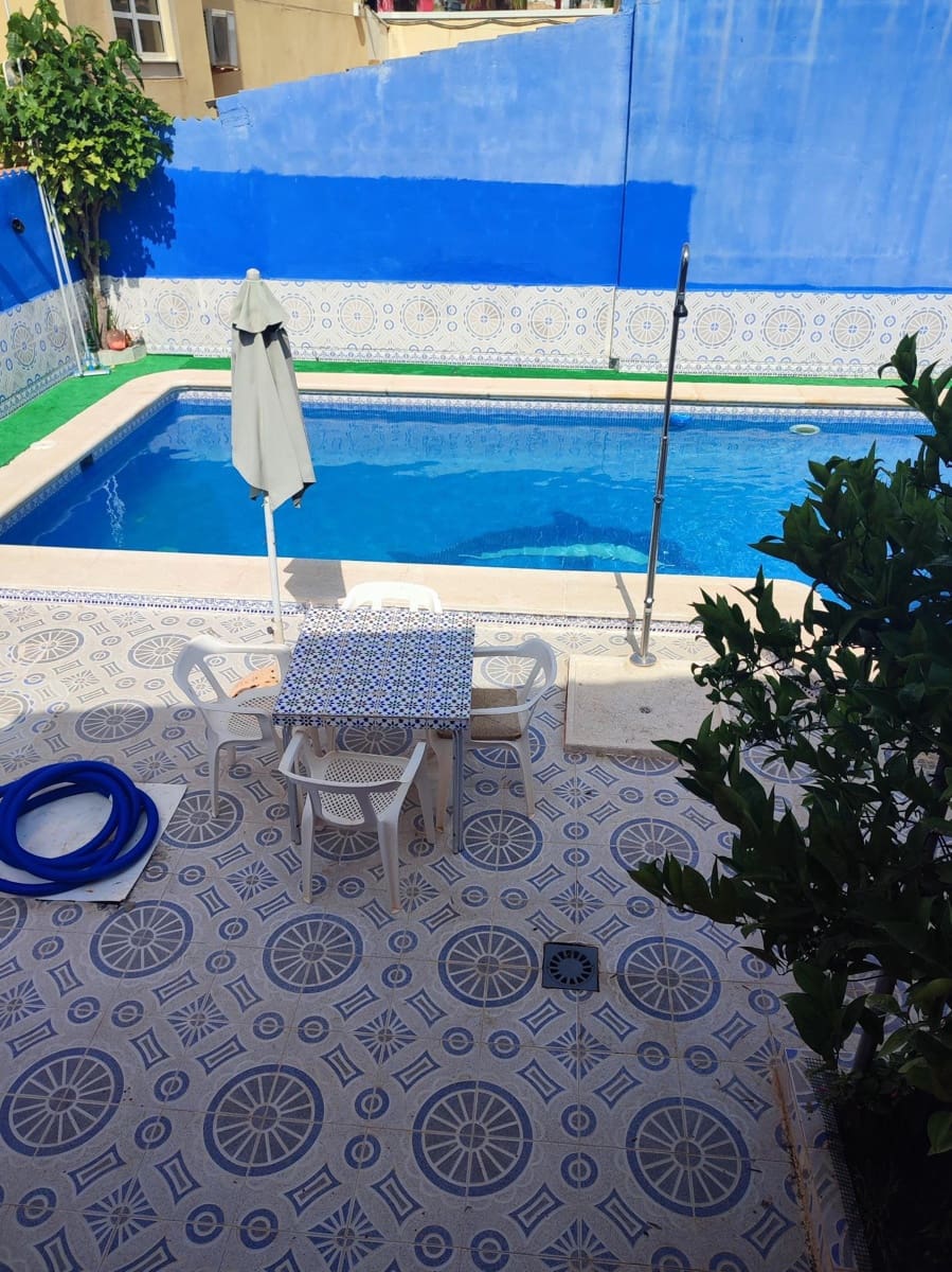 5 bedroom Villa for sale in Orihuela Costa with pool garage - € 339,000 (Ref: 7652097)