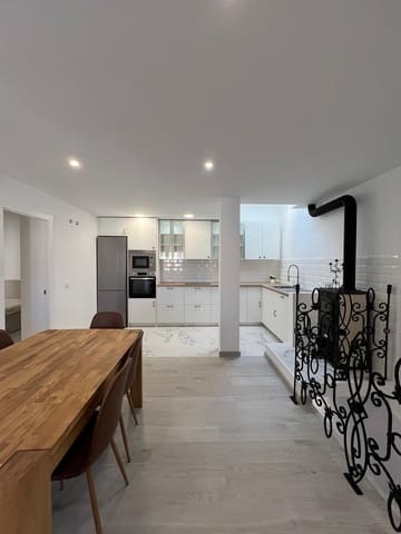 Chalet de 4 habitaciones en La Mata, Torrevieja en venta con piscina - 369.000 € (Ref: 8559917)